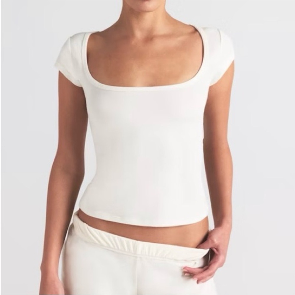 SKIMS Short Sleeve Scoop Neck Cotton Jersey T-shirt MARBLE